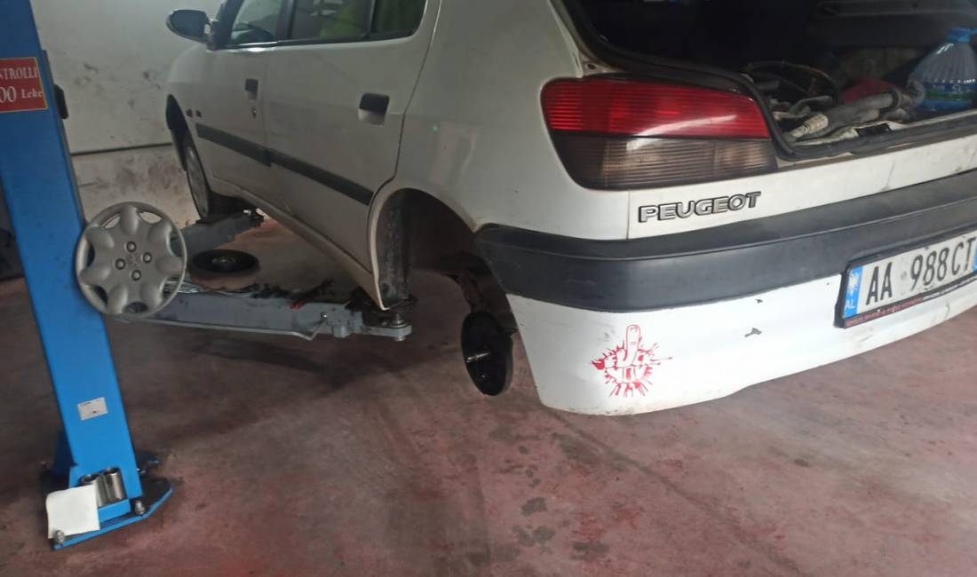 Autoservis  ofron sherbime Konvergjence, Larje filtri Partikolar dhe Mbushje Kondicioneri