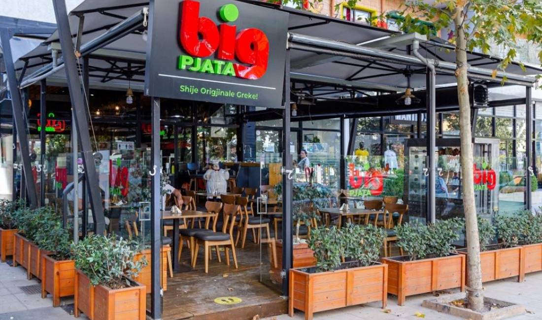 Offerte di lavoro a Tirana, Profession  kamarier/e  , Con esperienza, Pagamento 40,000  Leke.