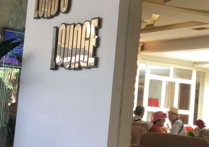 Offerte di lavoro a Durazzo, Profession  kamarier/e, banakier/e, ndihmes banakiere , Nessuna esperienza, Pagamento Trattabile.