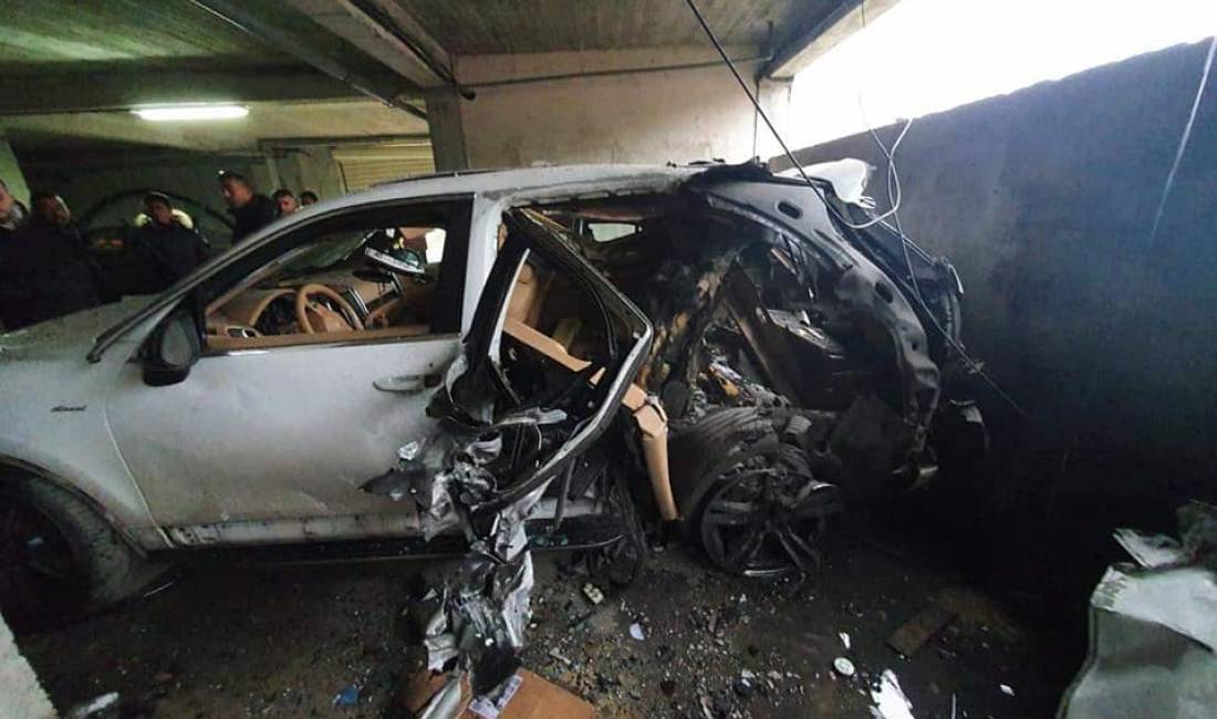 Servis  ofron sherbime te kualifikuara per Lyerje Makinash, Terheqje shasie, Lucidim, Punime Xhenerike, Elektroauto etj.