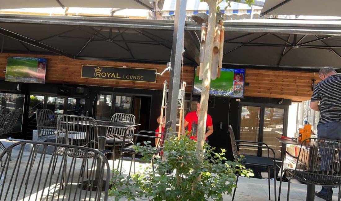 Offerte di lavoro a Tirana, Profession banakier/e, ndihmes banakiere , Con esperienza, Pagamento 45,000  Leke.