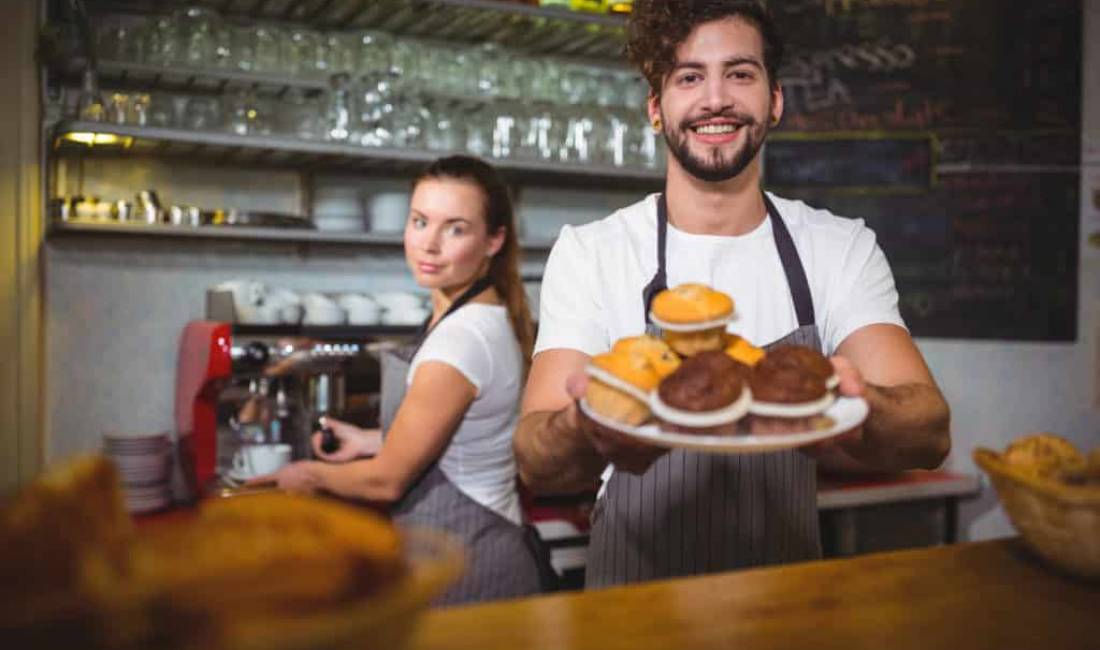 Offerte di lavoro a Tirana, Profession Kamarier , Nessuna esperienza, Pagamento 25,000  Leke.