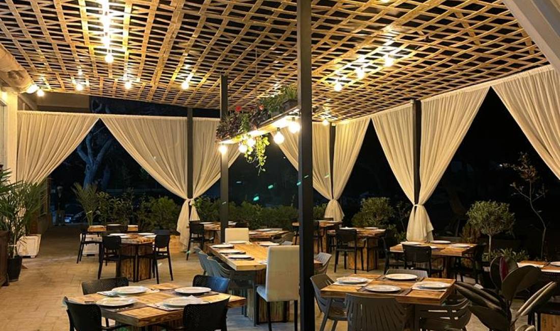 Offerte di lavoro a Valona, Profession Kamarier/e, Ndihmes kamarier, Ndihmes kuzhunier, Sanitare, Roje ,Pjatalarese  , Con esperienza, Pagamento Trattabile.