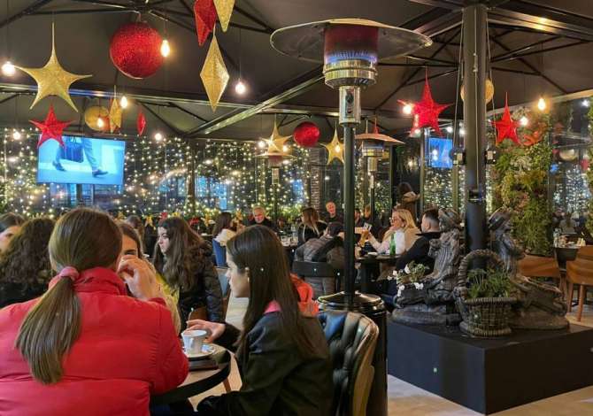 Offerte di lavoro a Tirana, Profession Kamarier/e , Con esperienza, Pagamento Trattabile.