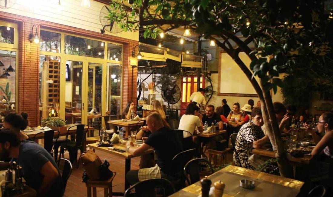 Offerte di lavoro a Tirana, Profession pjatalarese , Con esperienza, Pagamento Trattabile.