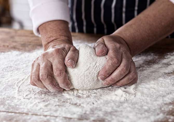 Offerte di lavoro per specialiste byreku, shitese a Tirana