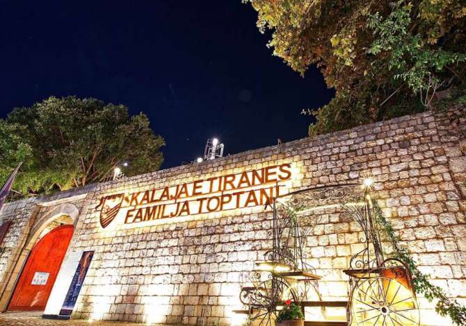 Offerte di lavoro per Banakiere/e,Ndihmes Kamarier/e,Ndihmes Kuzhiniere a Tirana