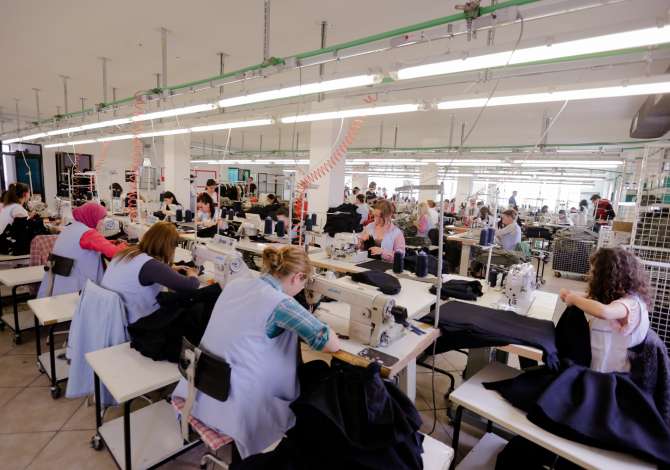 Njoftime Pune per Financier/e, Punetore ne paketimin e veshjeve dhe ne prodhim ne Durres