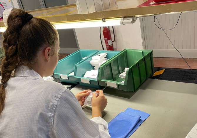 Offerte di lavoro a Durazzo, Profession Paketim,perpunim skedash elektronike , Nessuna esperienza, Pagamento Trattabile.