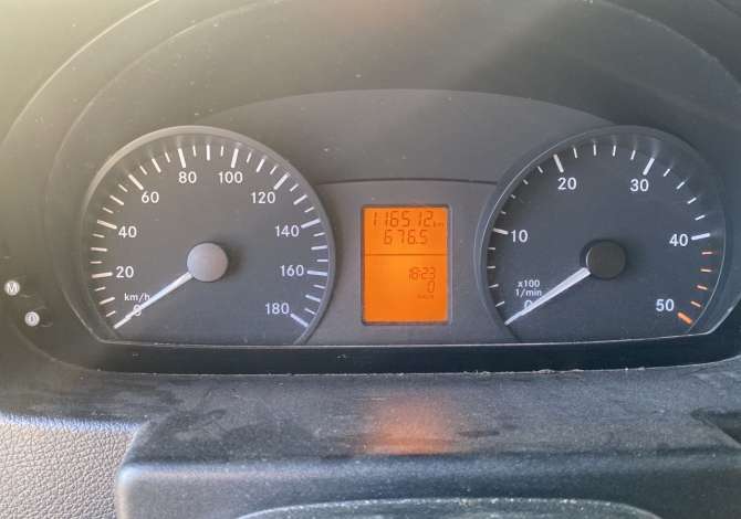 Auto in Vendita a Tirana, Mercedes-Benz, 2005 Diesel,Kambio Automatik Pagamento 15,000  Euro.