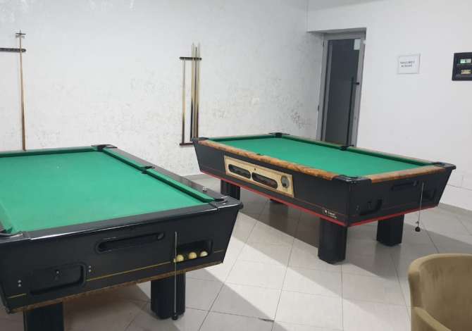 Shiten dy bilardo garilando ne gjendje shume te mire