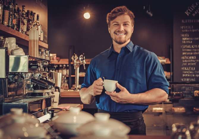 Offerte di lavoro per Kamarier/e dhe Banakier/e a Tirana