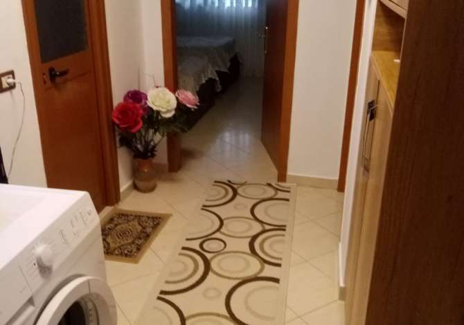 Shtepi ne shitje Apartament ne Tirane, 2+1, Mobilimi E mobiluar, Pagesa 71,280  Euro.