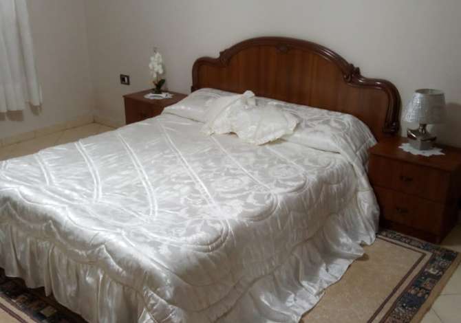 Shtepi ne shitje Apartament ne Tirane, 2+1, Mobilimi E mobiluar, Pagesa 71,280  Euro.