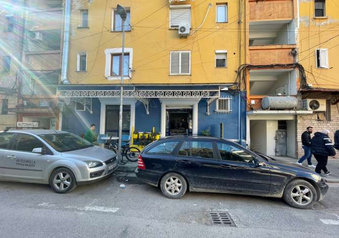 Offerte di lavoro a Tirana, Profession Kamarier, Ndihmes Kuzhuniere, Sanitare  , Nessuna esperienza, Pagamento 40,000  Leke.