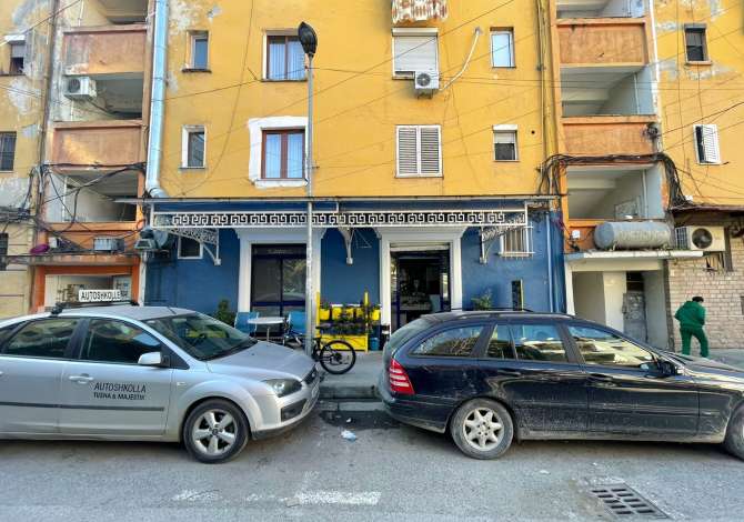 Offerte di lavoro a Tirana, Profession Kamarier, Ndihmes Kuzhuniere, Sanitare  , Nessuna esperienza, Pagamento 40,000  Leke.