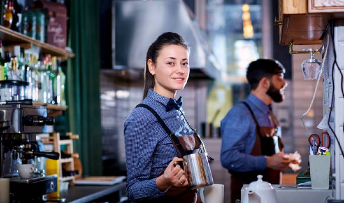 Offerte di lavoro a Tirana, Profession Kamarier ,Ndihmes Banakiere , Con esperienza, Pagamento Trattabile.