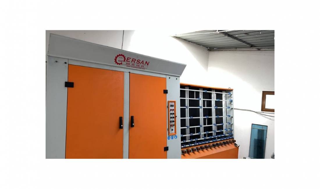 Shitet Makineri per dopio xham