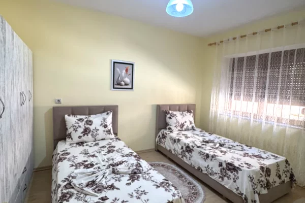 Shtepi me qera 2+1 ne Tirane - 600 Euro