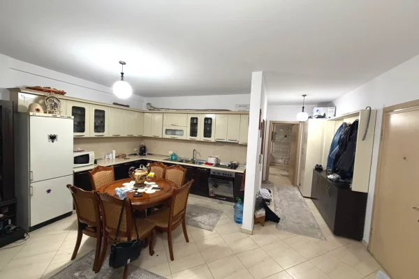 Shtepi ne shitje Apartament ne Tirane, 1+1, Mobilimi E mobiluar, Pagesa 18,000,000  Leke.