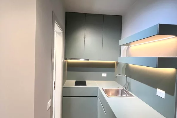 Shtepi ne shitje Apartament ne Tirane, Garsoniere, Mobilimi E mobiluar, Pagesa 289,000  Euro.