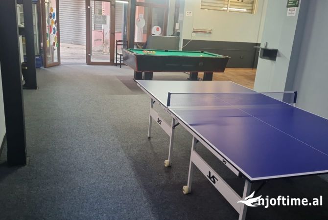 Ambiente Commerciale in Vendita 1+1 a Tirana - 105,000 Euro