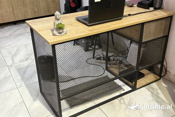 Attivita commerciale in vendita a Tirana - 2,000 Euro