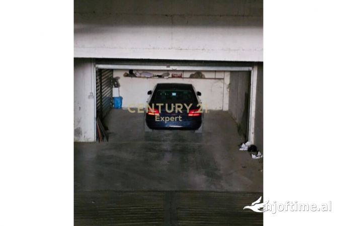 Shtepi me qera Apartament ne Tirane, 2+1, Mobilimi E mobiluar, Pagesa 650  Euro.