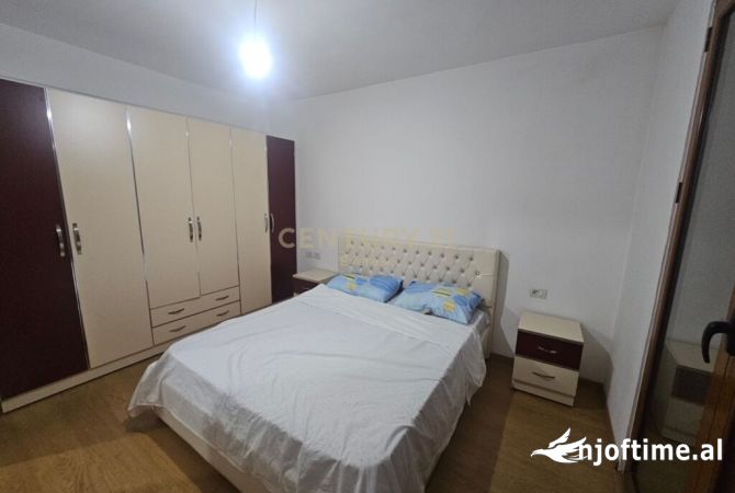 Shtepi me qera Apartament ne Tirane, 1+1, Mobilimi E mobiluar, Pagesa 400  Euro.