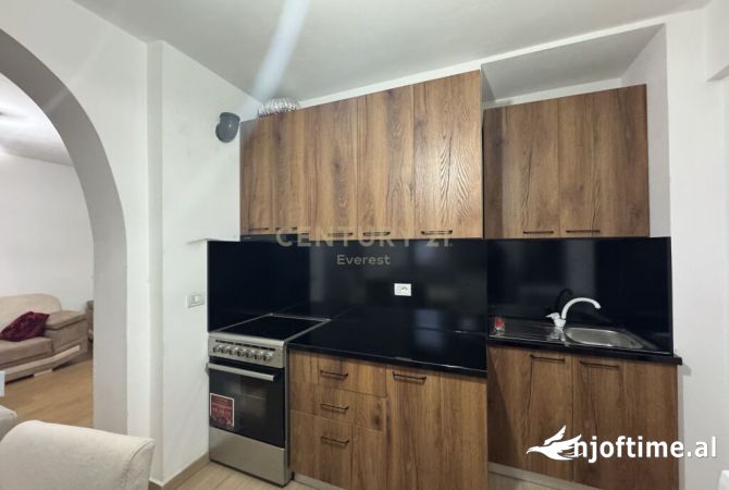 Shtepi me qera Apartament ne Tirane, 1+1, Mobilimi E mobiluar, Pagesa 400  Euro.