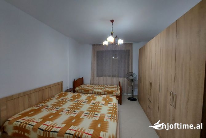 Shtepi me qera Apartament ne Tirane, 1+1, Mobilimi E mobiluar, Pagesa 350  Euro.