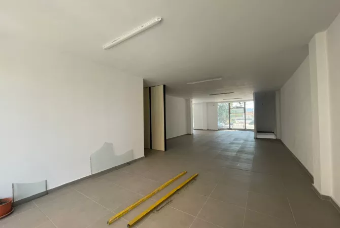 Rruga Dritan Hoxha Ambient per qira 