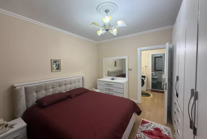 Shtepi ne shitje Apartament ne Tirane, 1+1, Mobilimi E mobiluar, Pagesa 110,000  Euro.