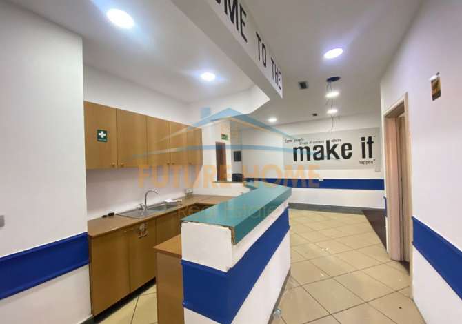 Ambient biznesi me qera 3+1 ne Tirane - 800 Euro