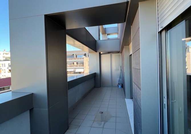 Qira,Ambient per zyra, Bllok!