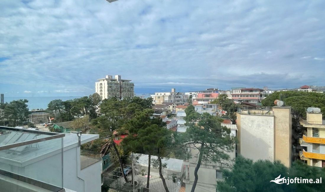 SHITET APARTAMENT 2+1 GOLEM DURRES