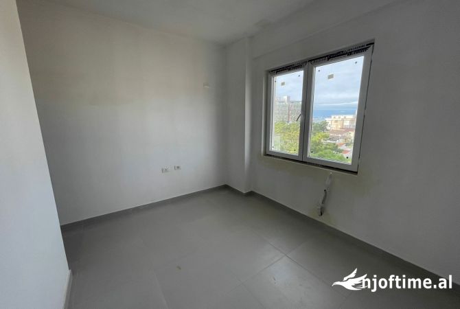 Ambiente Commerciale in Vendita 3+1 a Durazzo - 141,000 Euro