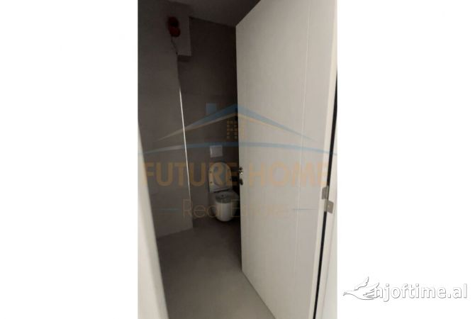 Appartamento in vendita a Tirana 1+1, Arredato