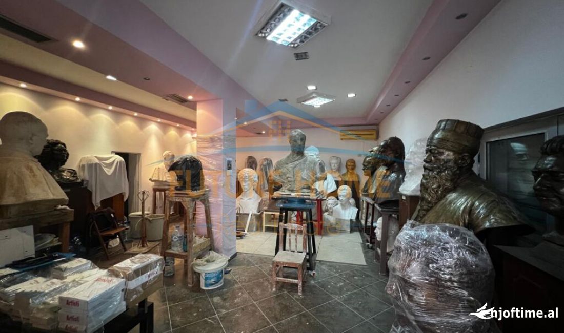 Shitet, Ambient Biznesi, Stadiumi Dinamo, Tirane