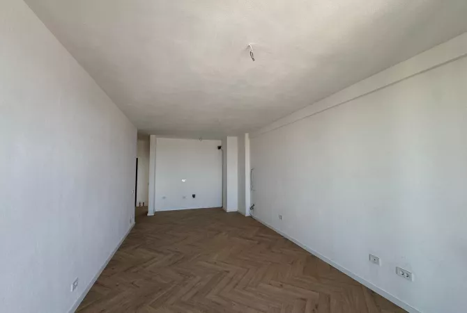 Business Property for Rent 3+1 in Tirana - 2,200 Euro