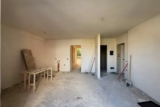 Shtepi ne shitje Apartament ne Tirane, 2+1, Mobilimi Bosh, pa mobiluar, Pagesa 255,000  Euro.