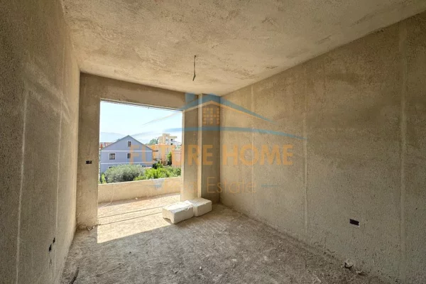 Appartamento in vendita a Tirana 2+1, Vuoto