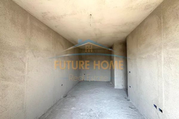 Shitet, Apartament 2+1+2, Univers City