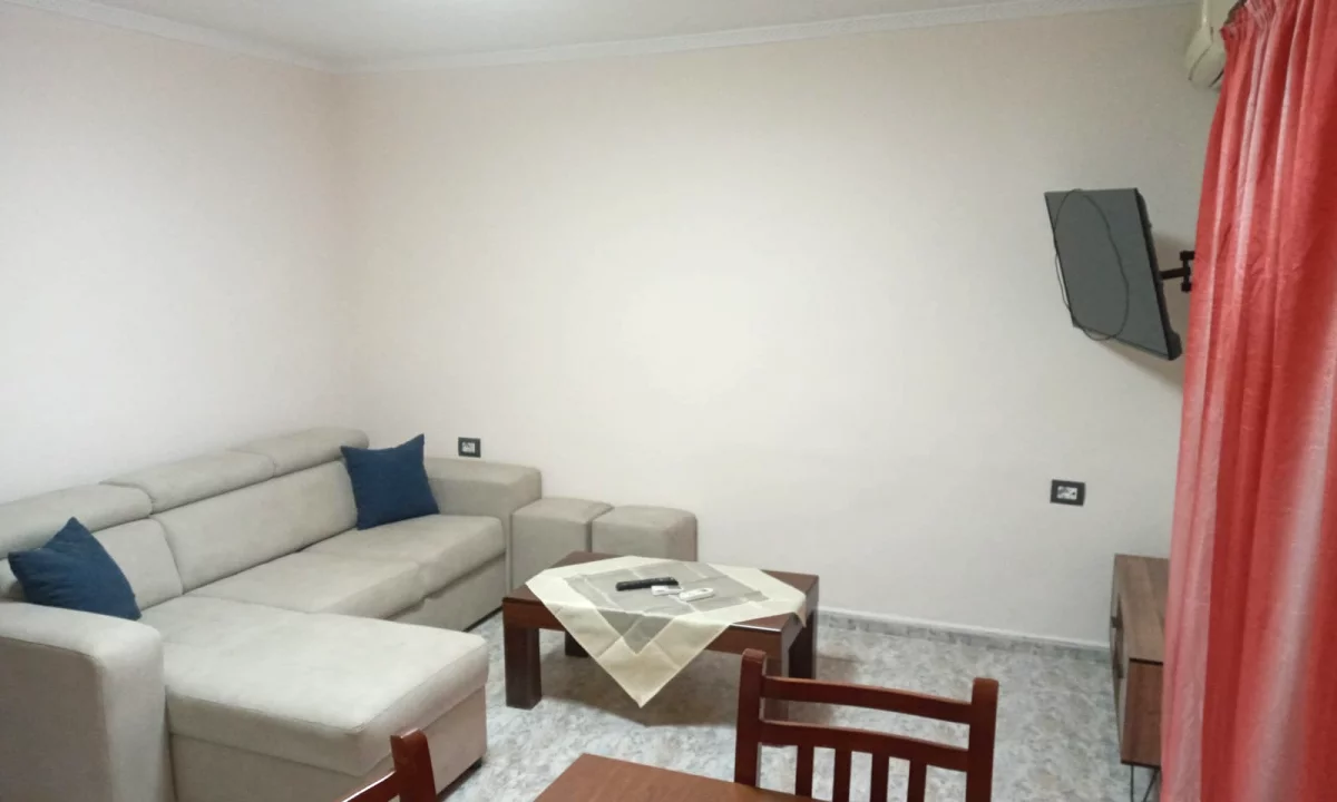 Shtepi me qera Apartament ne Tirane, 1+1, Mobilimi E mobiluar, Pagesa 600  Euro.