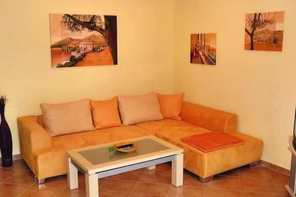 Shtepi me qera 1+1 ne Tirane - 500 Euro