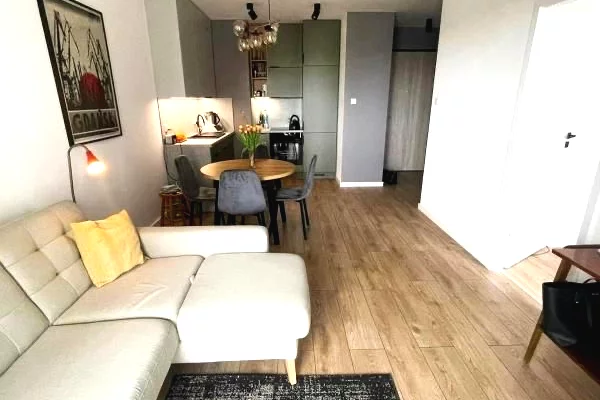 Kodra e diellit, jepet apartament 1+1 me qera.