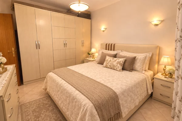 Bllok, shitet apartament 1+1 me Hipoteke. 
