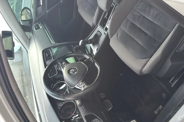 Cars for sale in Tirana, Volkswagen, 2015 Diesel,Kambio Automatik Payment 970,000  Leke.