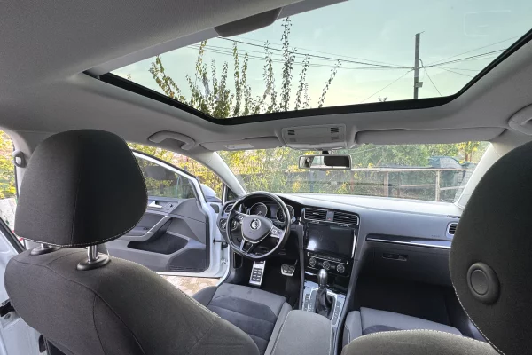 Cars for sale in Tirana, Volkswagen, 2015 Diesel,Kambio Automatik Payment 970,000  Leke.