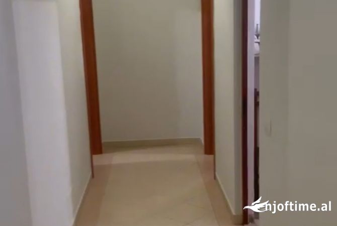 Ambient biznesi ne shitje 5+1 ne Lezhe - 650,000 Euro